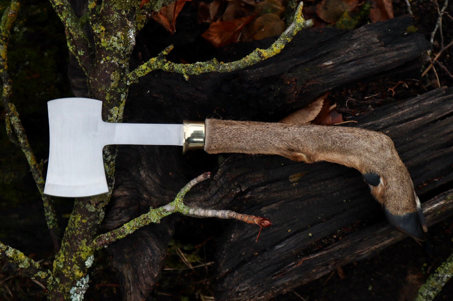 Whitetail Deer Hoof Hatchet