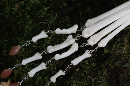 Fluid Bobcat Paw Articulation with Sunstone “Claws”