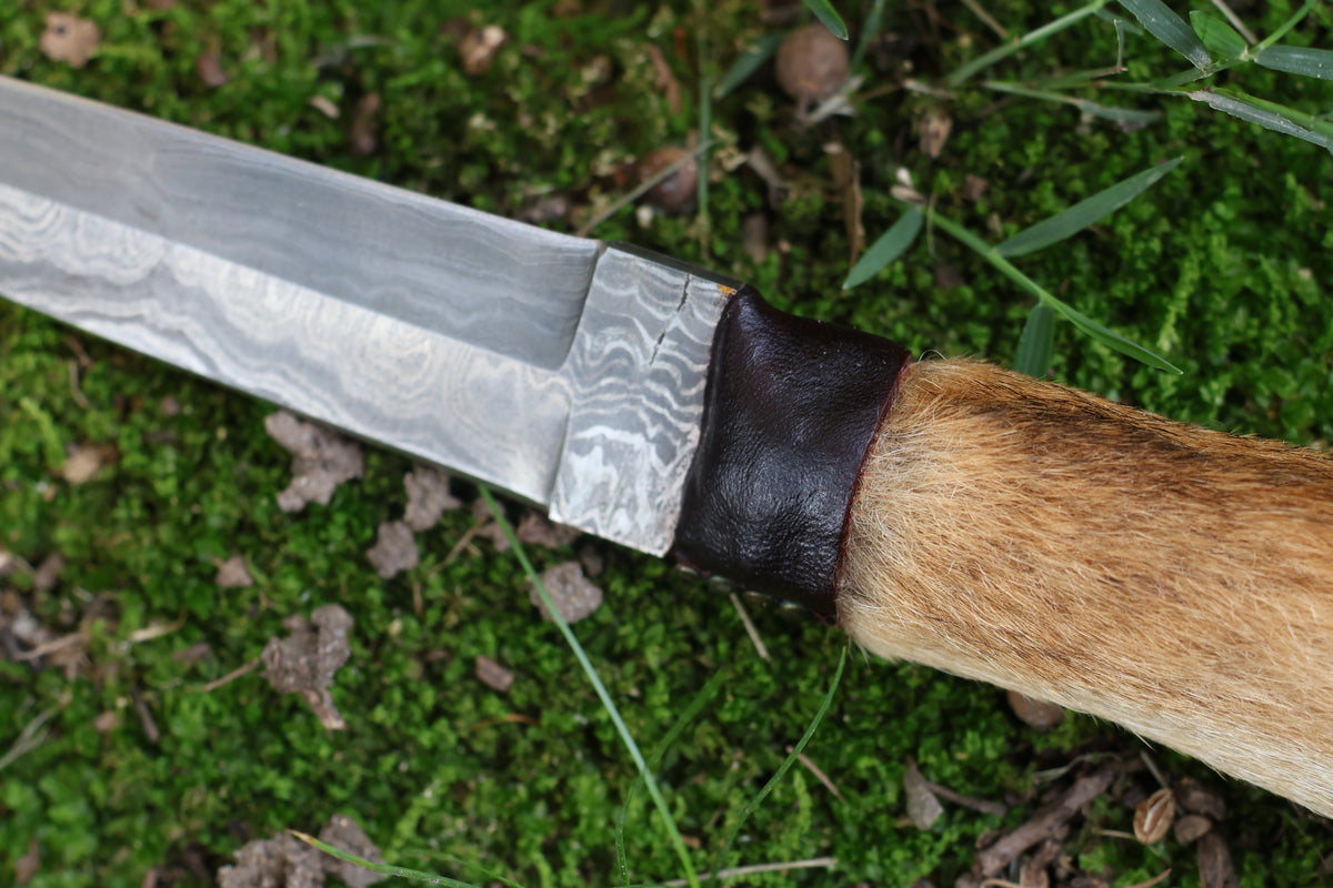 Spotted Damascus Coyote Paw Knife