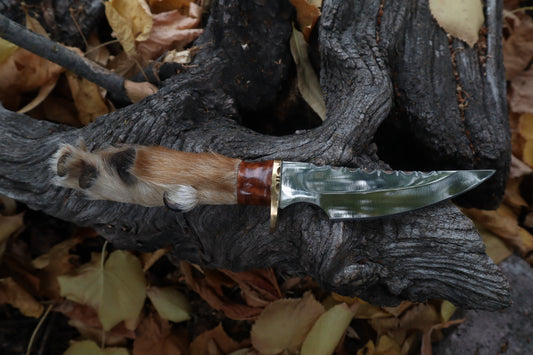 Sorceror's Coyote Paw Knife