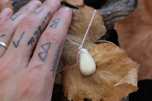 Bobcat Patella Necklace