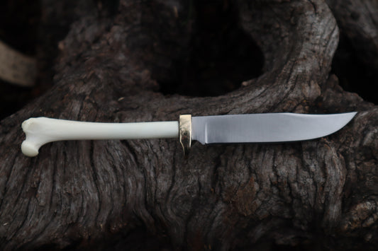 Polydactyl Cat Femur Knife