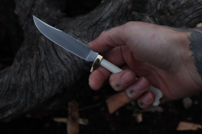 Polydactyl Cat Femur Knife