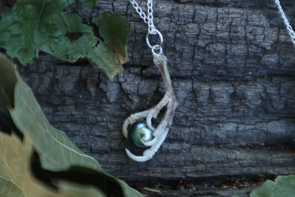 Clutched Pearl Necklace