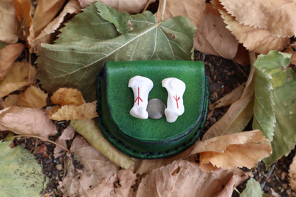 Mountain Lion Bone Divination Set - Green and Black