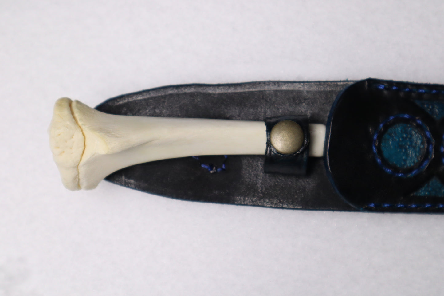 Damascus Whitetail Fawn Eye Knife