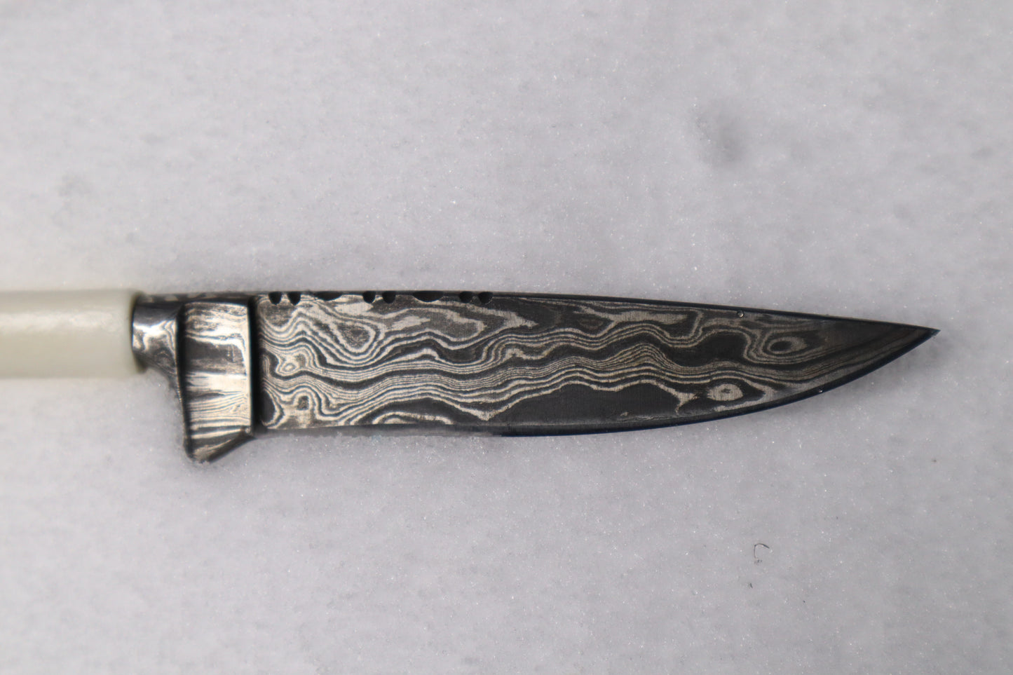 Damascus Whitetail Fawn Eye Knife