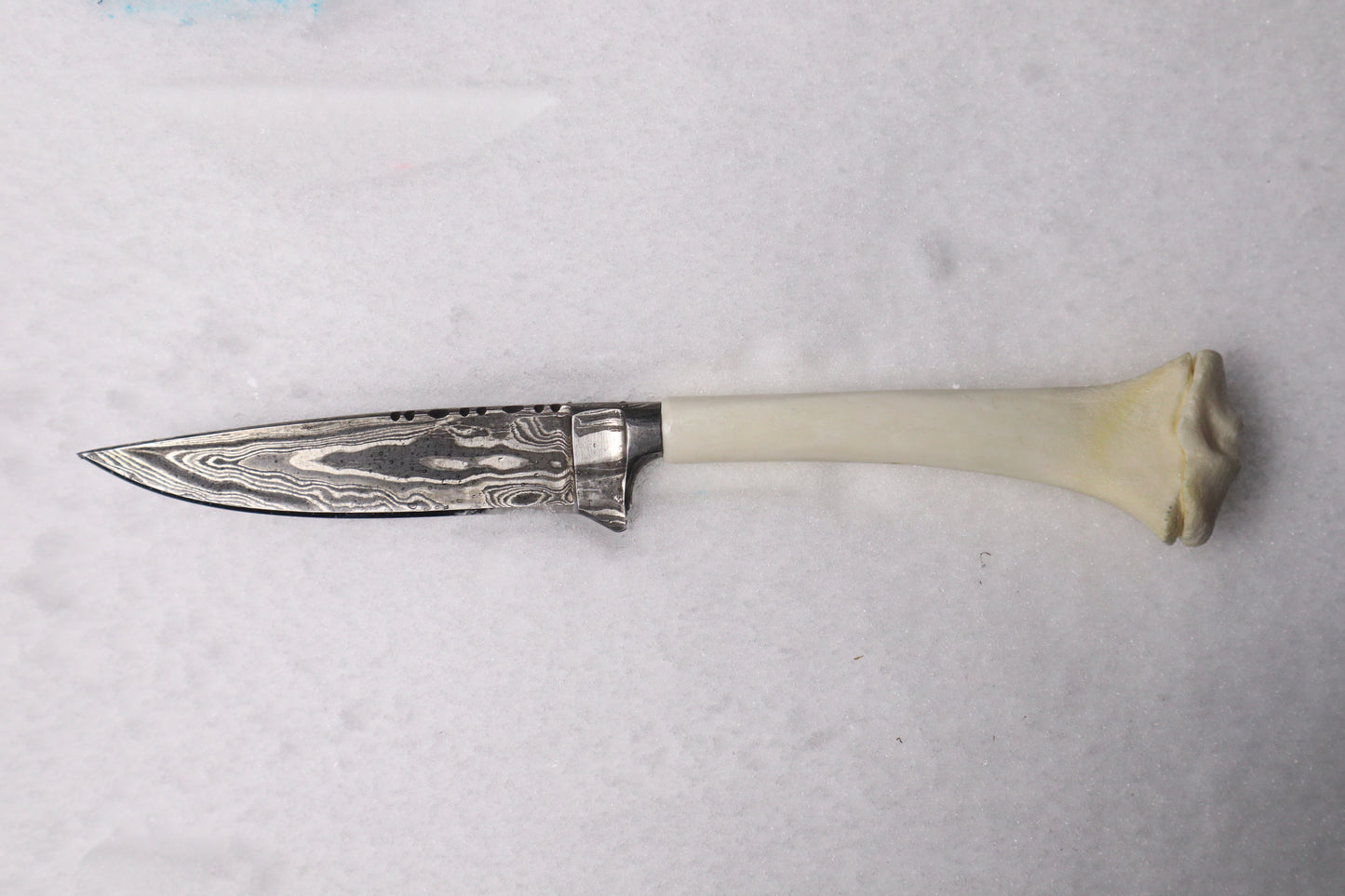 Damascus Whitetail Fawn Eye Knife