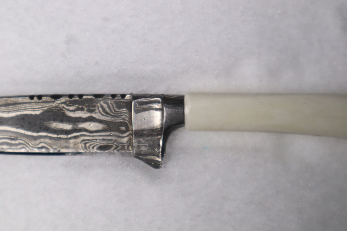 Damascus Whitetail Fawn Eye Knife