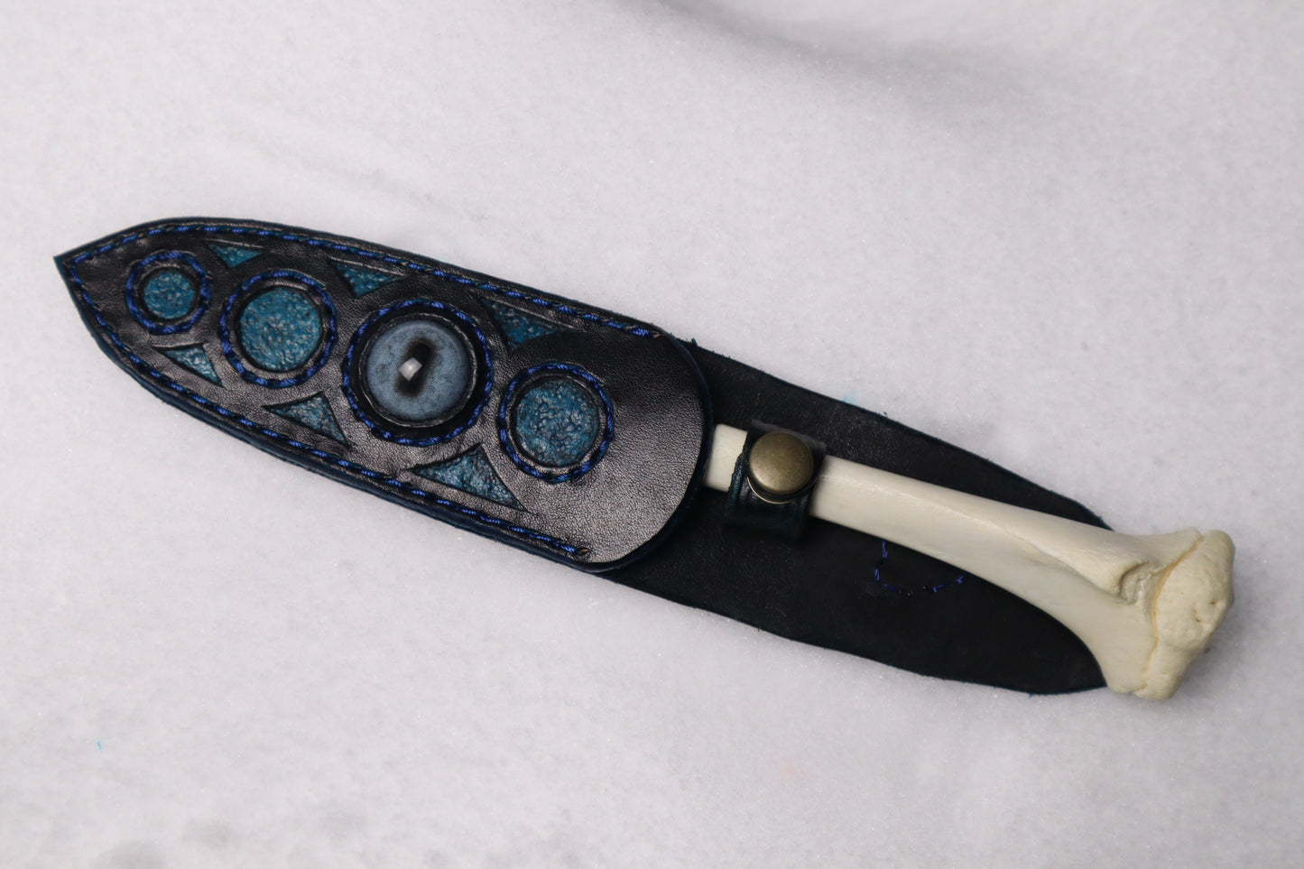Damascus Whitetail Fawn Eye Knife