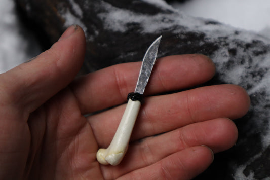 Kitten Femur Knife