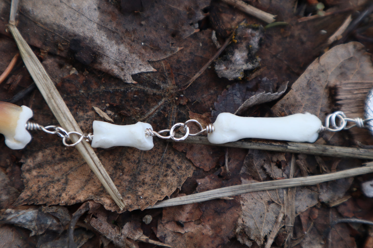 Dead Man's Toe - Fluid Articulated Coyote Finger
