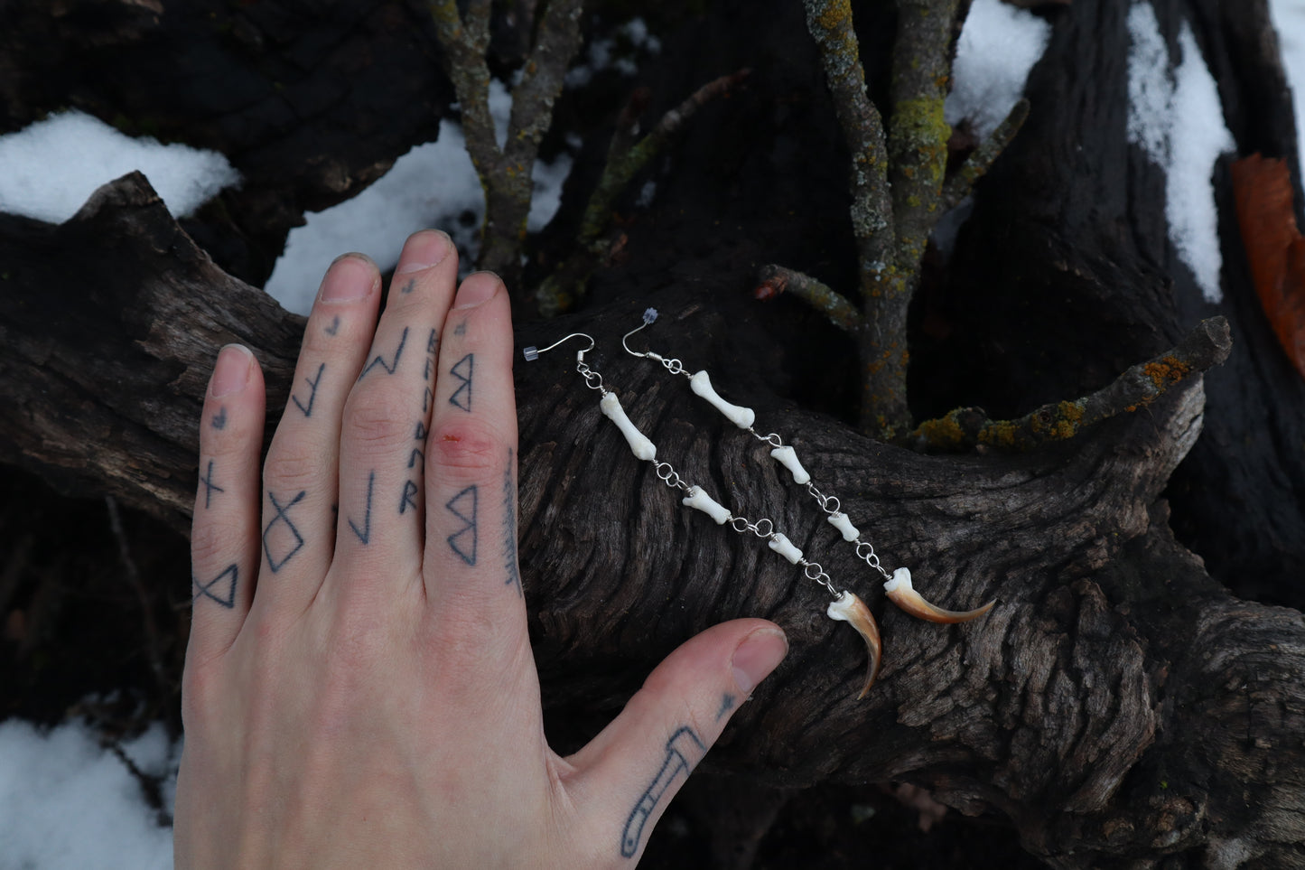 Fluid Porcupine Toe Earrings