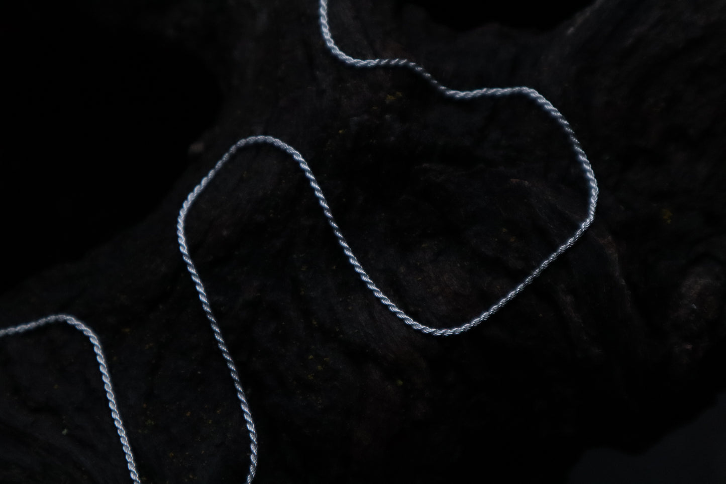 Gray Wolf Lariat Necklace