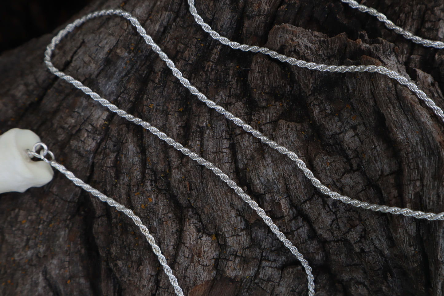Gray Wolf Lariat Necklace