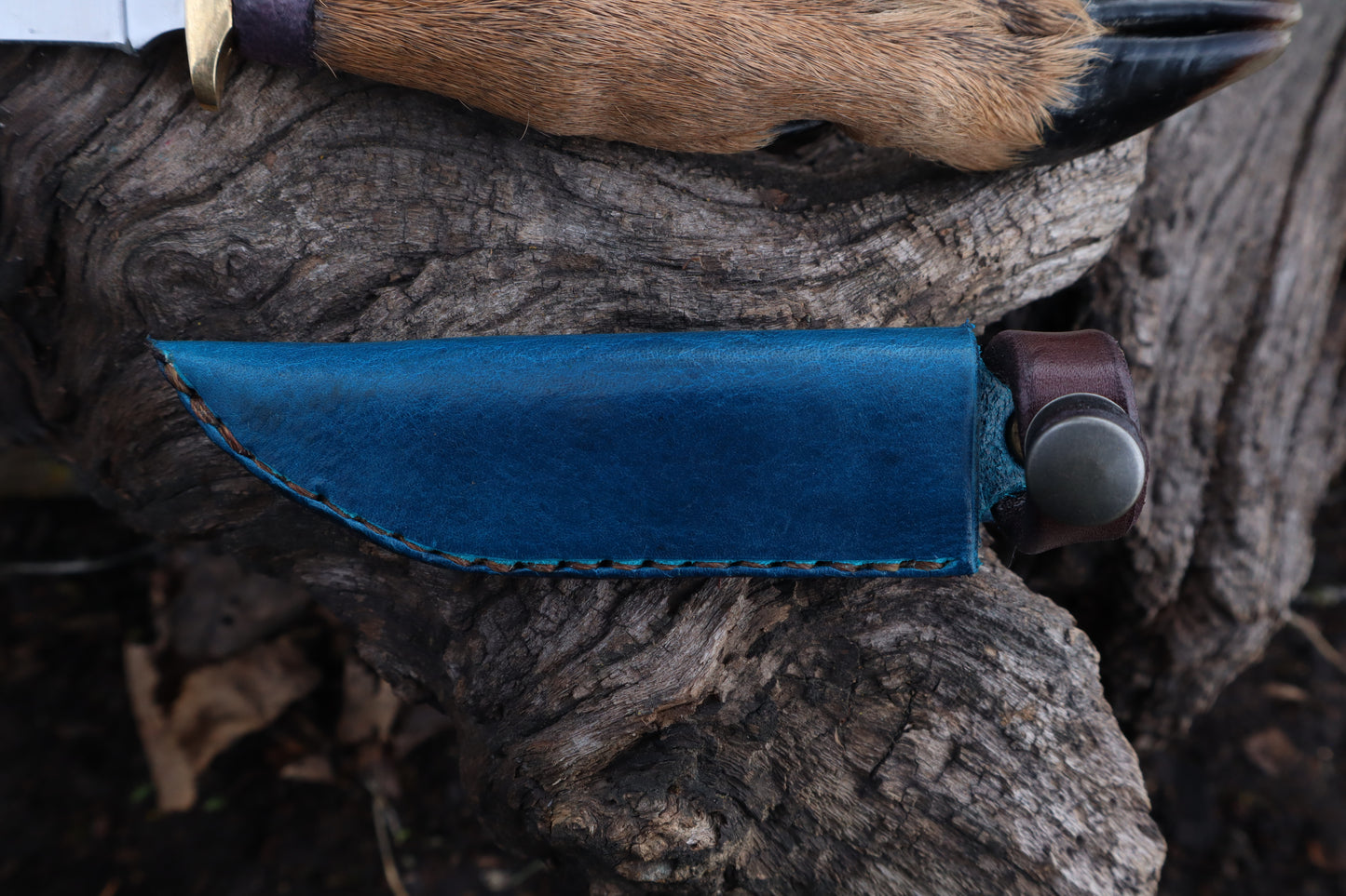 Whitetail Deer Hoof Knife with Leather Sheath