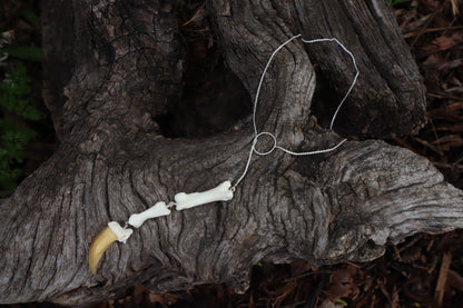 Gray Wolf Lariat Necklace