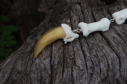 Gray Wolf Lariat Necklace