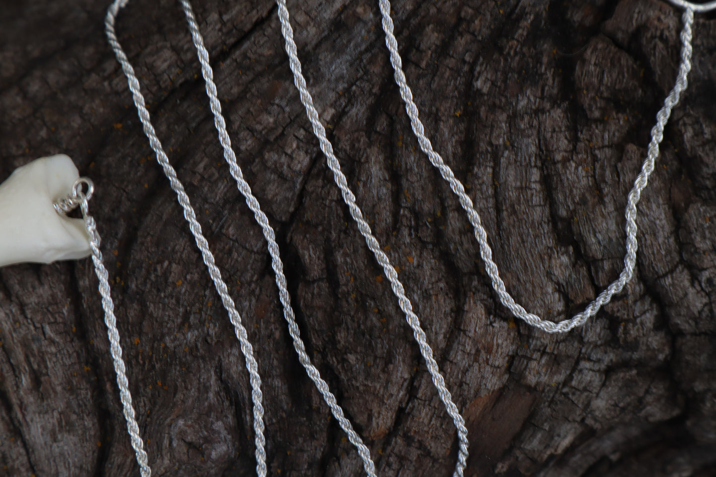 Gray Wolf Lariat Necklace