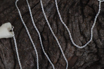 Gray Wolf Lariat Necklace