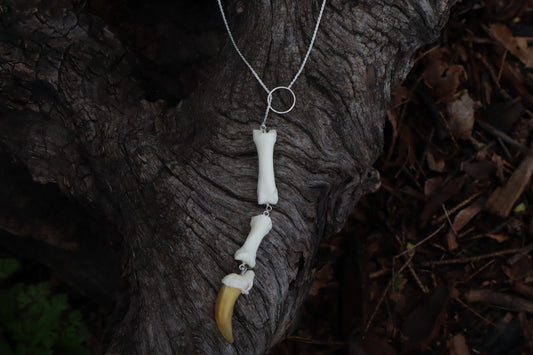 Gray Wolf Lariat Necklace
