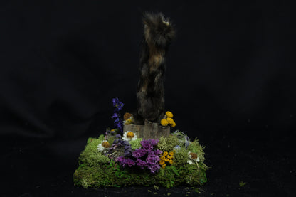Red Fox Paw Pedestal