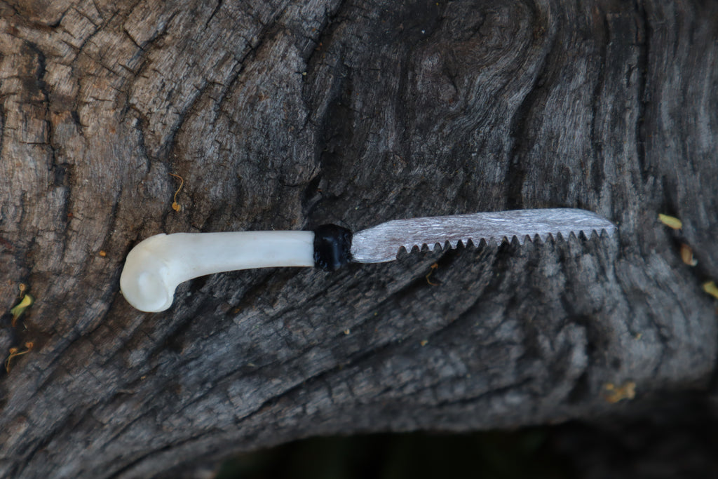 Eastern Gray Squirrel Femur Knife