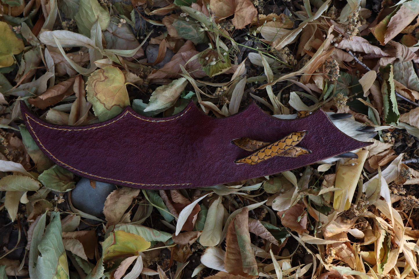 Damascus Gray Wolf Paw Knife with Celtic Wolf Sheath
