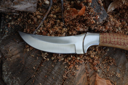 Nifhel Knife with Sacrum Stand