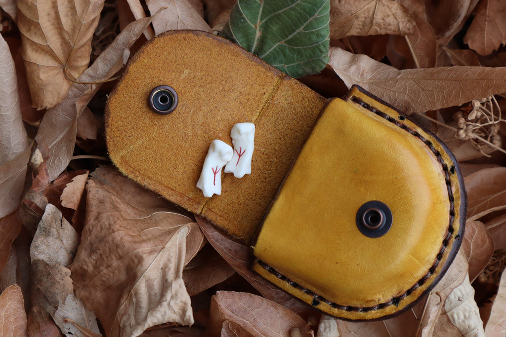 Mountain Lion Bone Divination Set - Sunshine Yellow and Bison Brown