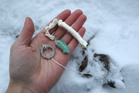 Mountain Lion Toe Pendulum with a Amazonite Point