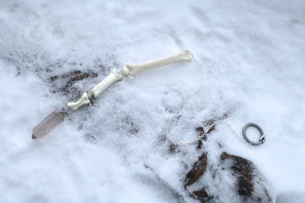 Mountain Lion Toe Pendulum with a Garden Quartz Point