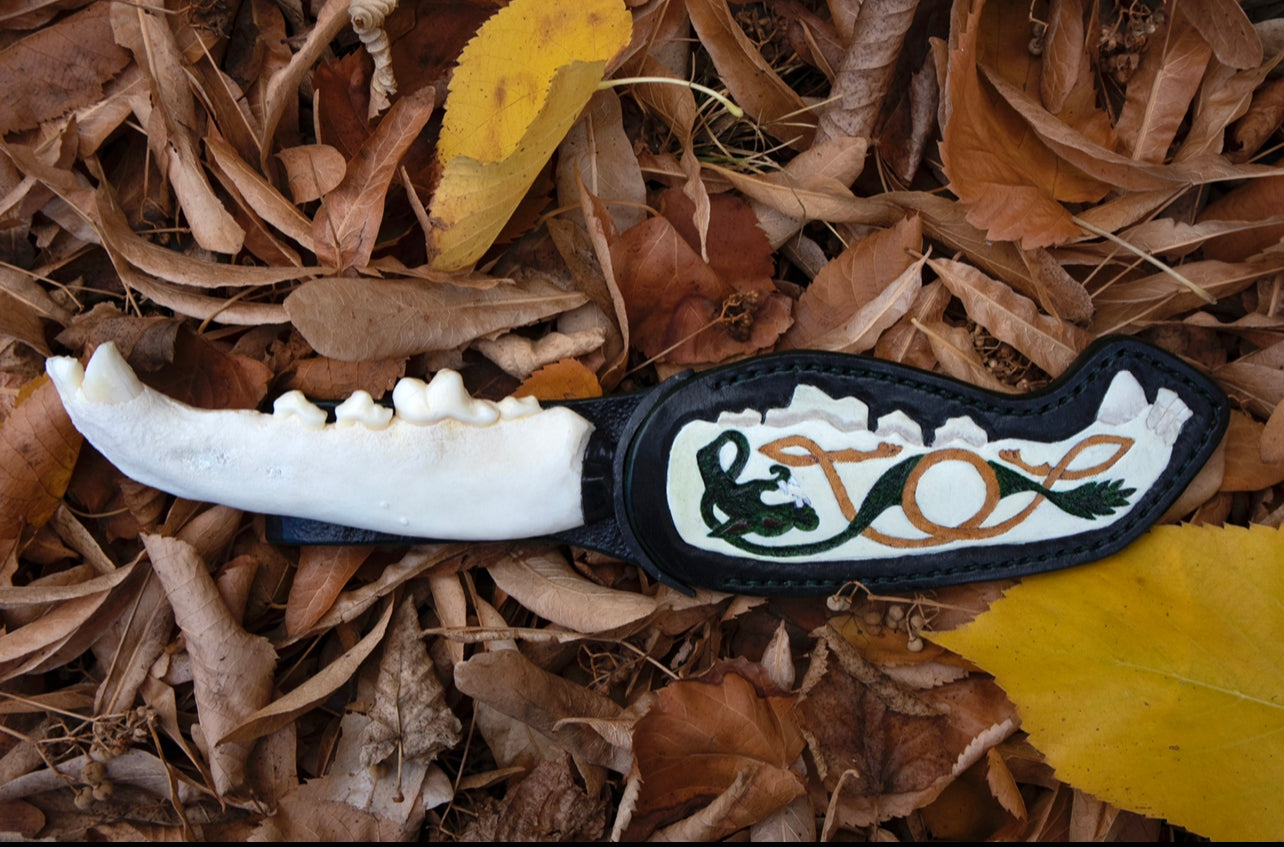 Black Iron Gray Wolf Mandible Knife with Celtic Gray Wolf Mandible Sheath